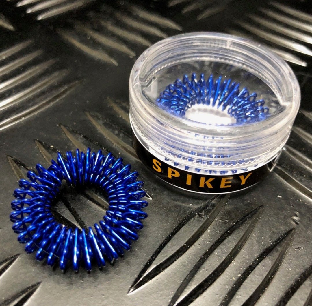 Finger Spikey by Kaiko - Holey Coley